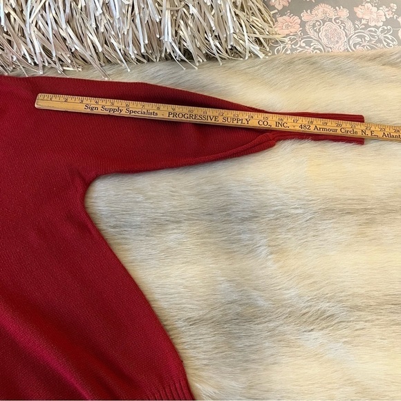 VICTORIA’S SECRET Moda International Maroon Scoop Neck S Long Puff Sleeve - Picture 8 of 8